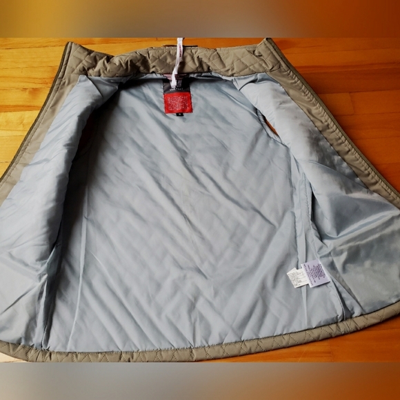 NWT Vuarnet Quilted Vest. Light green army. Size S. - Picture 3 of 12